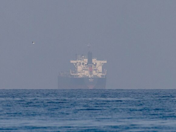 Iran States ‘Non-Hostile Vessels’ Can Navigate Strait Of Hormuz As Oil Prices Decline