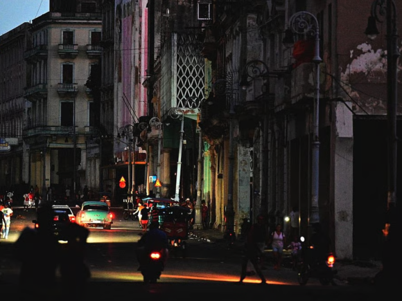 Cuba’s grid failure leaves 10 million in darkness as the oil crisis deepens