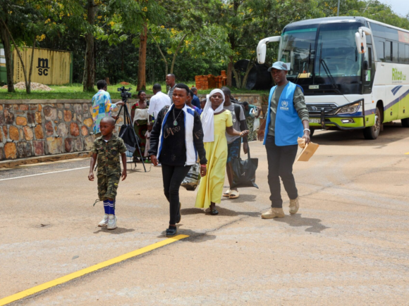More than 40 families of Burundian refugees are returning home from Rwanda