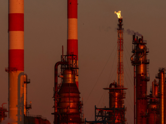 Egypt has announced plans to settle $1.3 billion in outstanding payments to oil companies by June