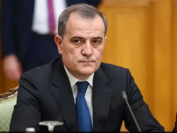 Azerbaijan Withdraws Diplomats From Iran Due to Security Concerns