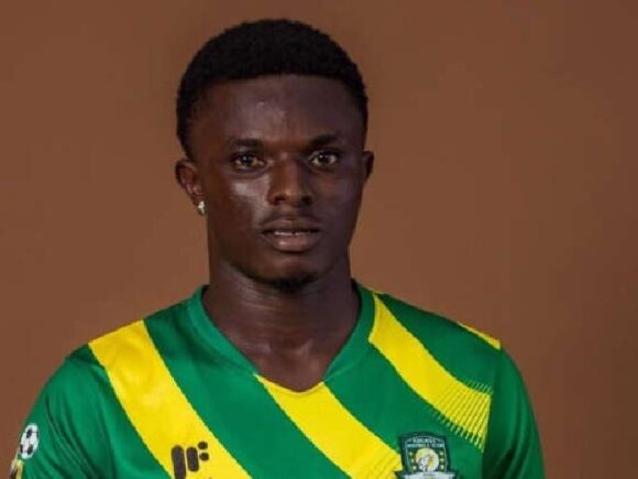 Tragically, an attack on the Berekum Chelsea team bus killed Frimpong, a Ghanaian player