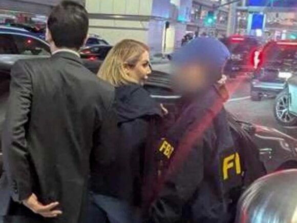 US has detained an Iranian woman on suspicion of trafficking arms to Sudan