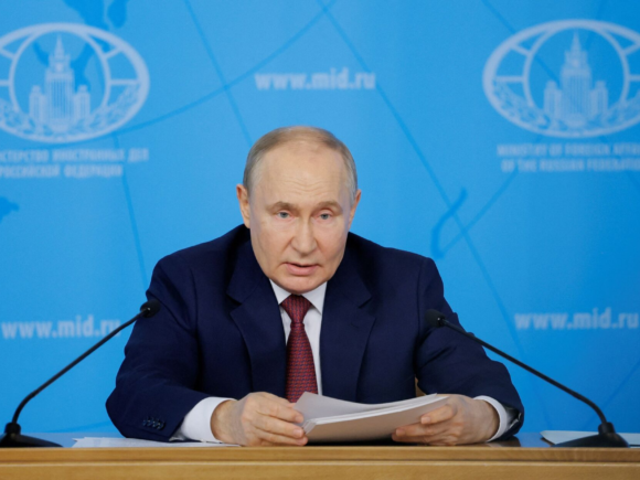 Putin stays firm on his decision to go to war with Ukraine and wants Kyiv to make peace deals