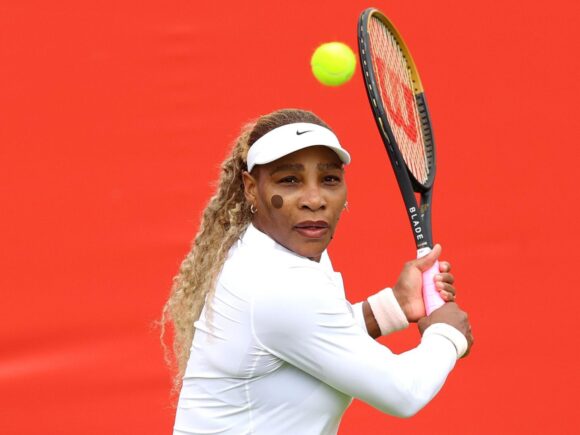 Serena Williams makes her tennis comeback with a win at Queen’s