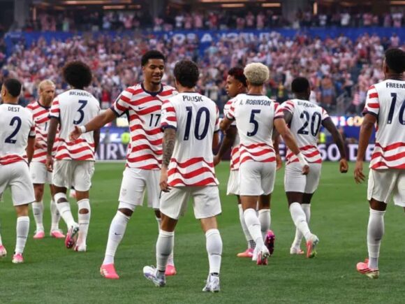 Balogun’s brace propels the USA to a commanding 4-1 victory against Paraguay in the hosts’ opening match