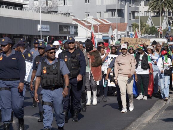 South Africa’s deadline regarding anti-migrant policies compels fathers to abandon their families
