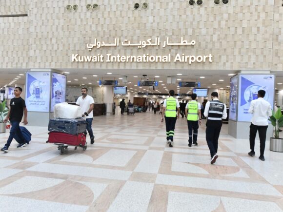 Kuwait Halts Flights Following Iranian Attack on Its Airport