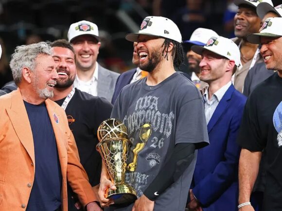Knicks owner James Dolan has accepted an invitation to the White House for the NBA champions