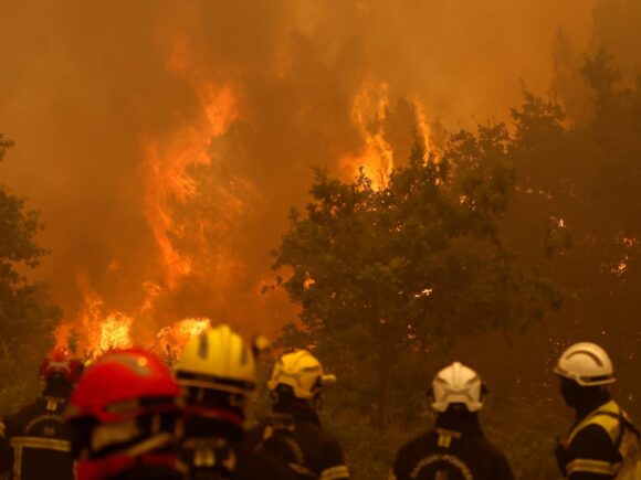 Over 200,000 individuals evacuate as wildfires ravage France and Spain