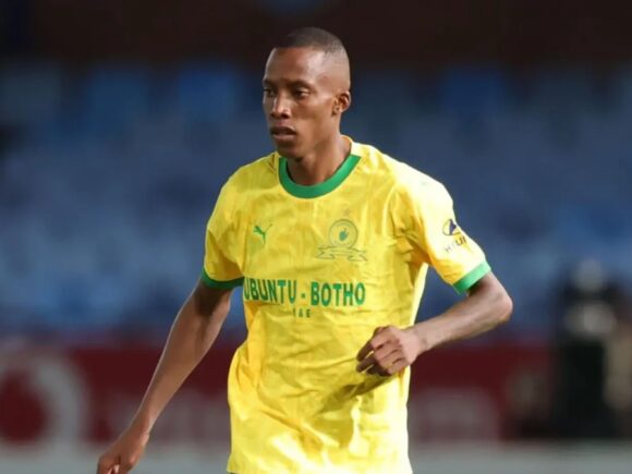 Zimbabwe defender Divine Lunga has survived a shooting incident in Johannesburg
