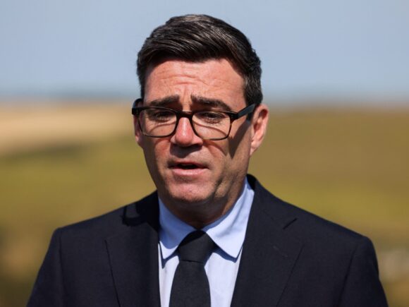 UK Prime Minister Burnham Weighs Public Inquiry Into Jeffrey Epstein’s Activities 